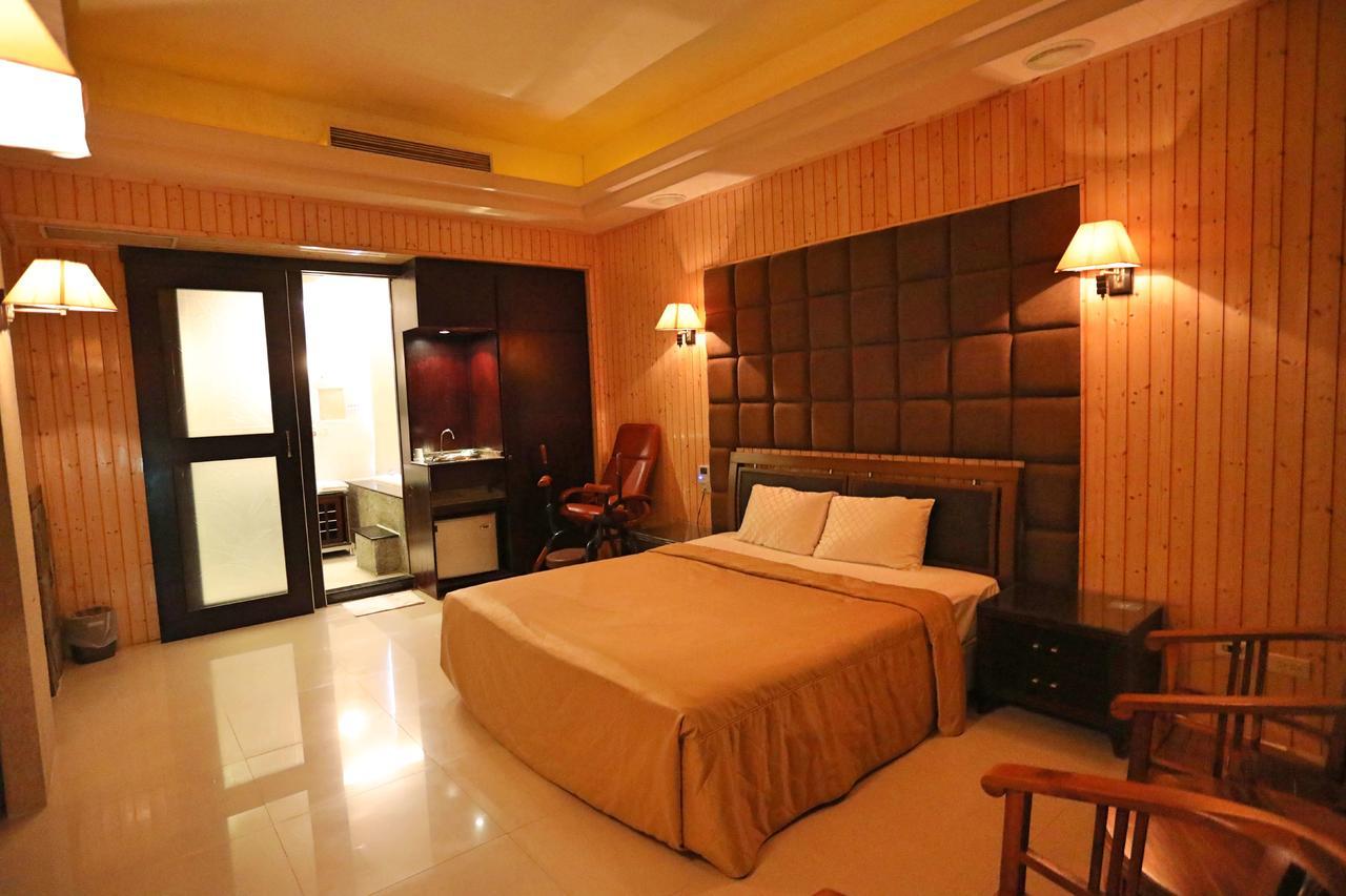Hua Jia Motel Đài Nam Ngoại thất bức ảnh