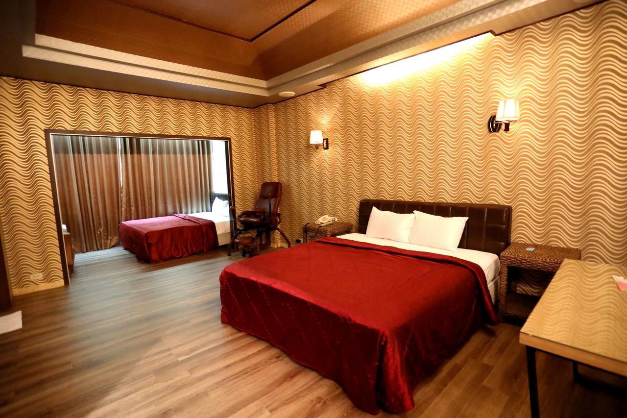 Hua Jia Motel Đài Nam Ngoại thất bức ảnh